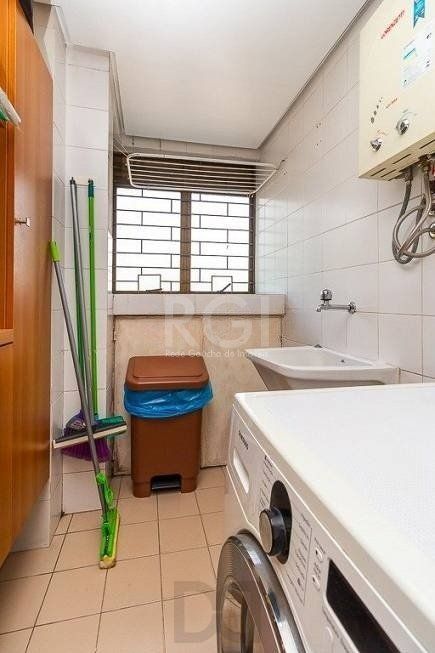 Apartamento para Venda - 43m², semi mobiliado, 1 dormitório, churrasqueira e 1 vaga de garagem no bairro Partenon — foto 15
