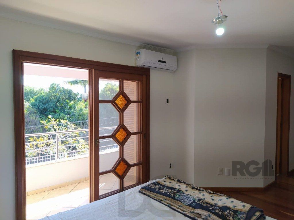 Casa 234m² - 3 dormitórios, 1 suíte e vaga para 6 carros no Jardim São Pedro — foto 7