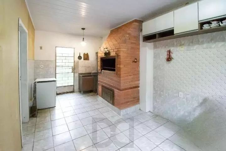 VENDE – AMPLA CASA RESIDENCIAL COM PISCINA E 5 VAGAS — foto 26