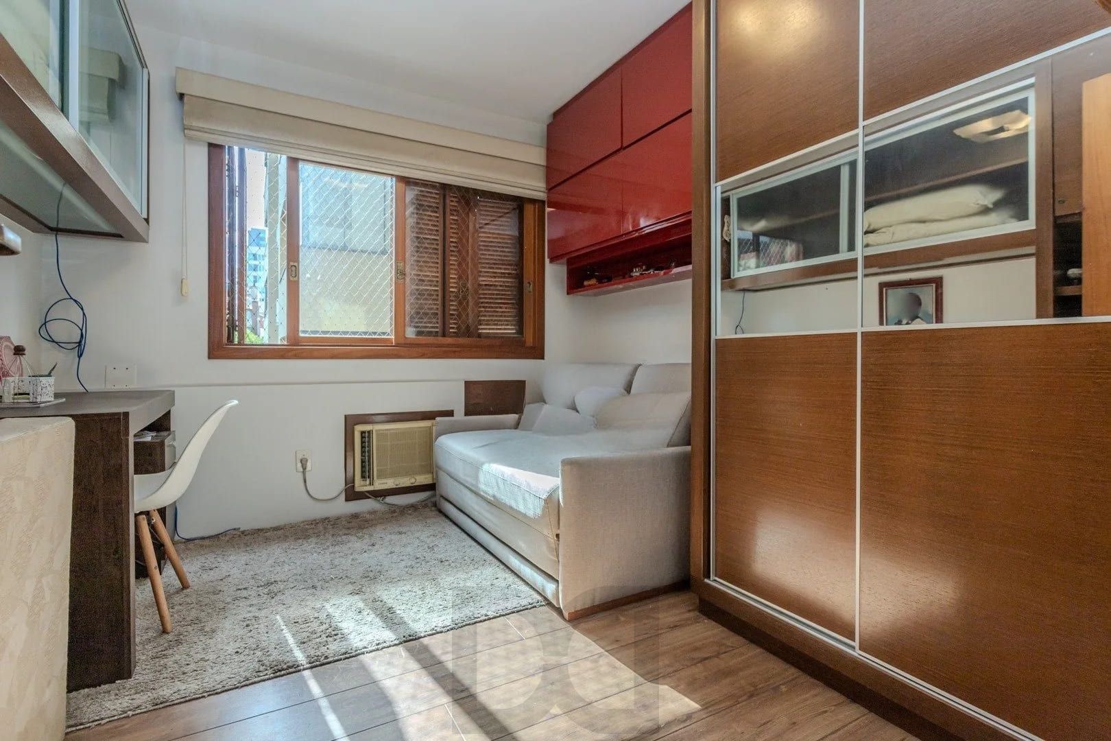 Apartamento de 3 dormitórios, no bairro Petrópolis em Porto Alegre — foto 11