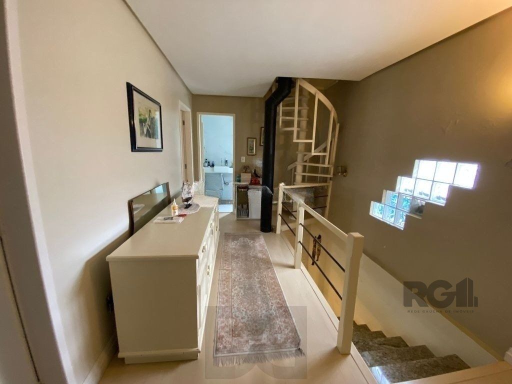 Casa de 5 dormitórios, bairro Jardim Floresta — foto 13