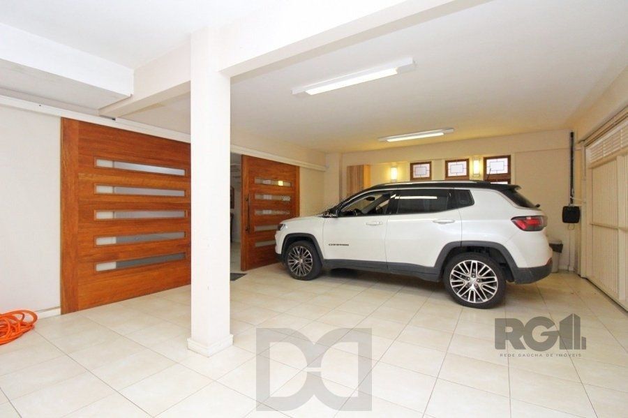 Excelente casa de 465m² com 3 dormitórios e 5 vagas de garagem. — foto 5