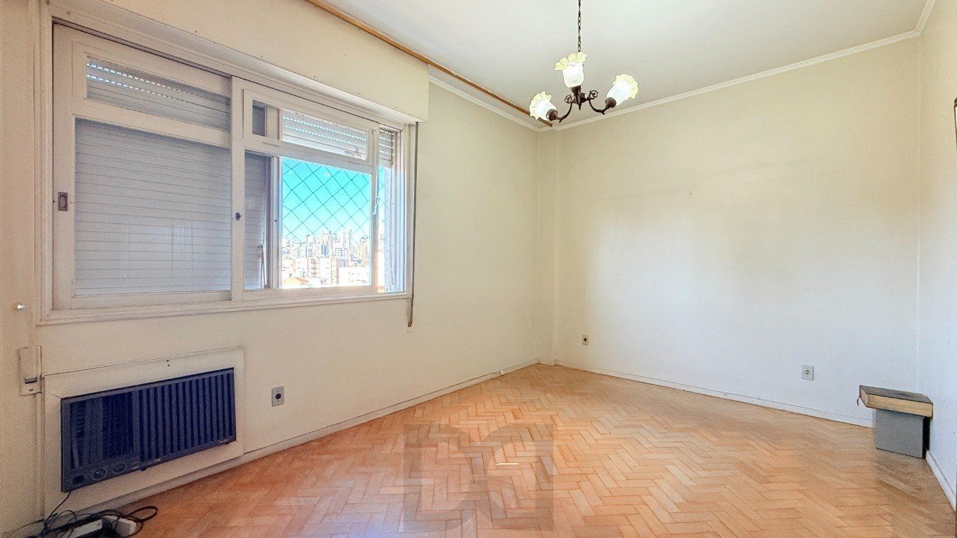Apartamento de 3 dormitórios à venda no Bairro Petrópolis, Porto Alegre. — foto 13