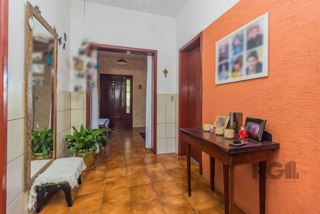 Sobrado de 215m² - 4 dormitórios, 5 vagas no bairro Passo das Pedras — foto 6