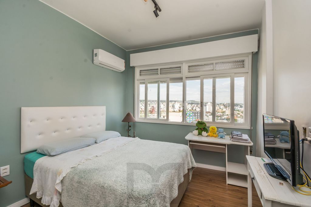 Apartamento de 3 dormitórios à venda no Bairro Rio Branco - Porto Alegre — foto 15
