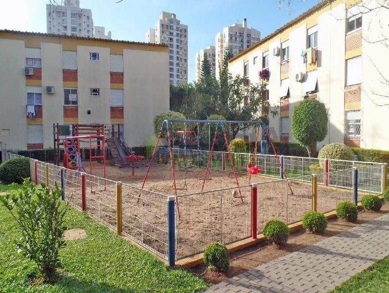 Apartamento de 2 dormitórios á venda no Bairro Passo da Areia — foto 13