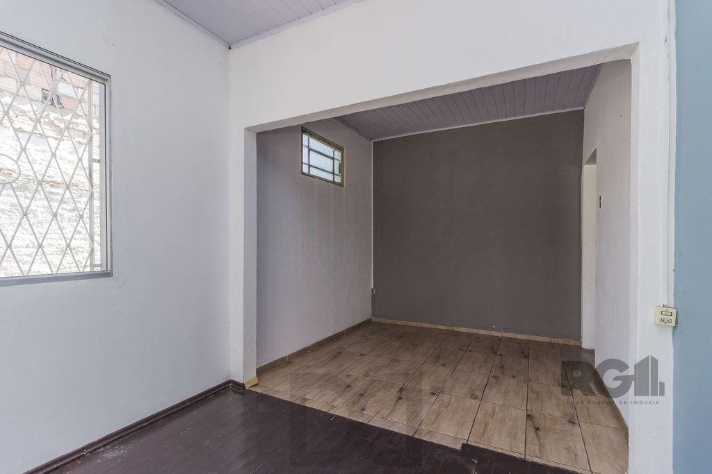 Casa de 5 dormitórios no bairro Sarandi — foto 3