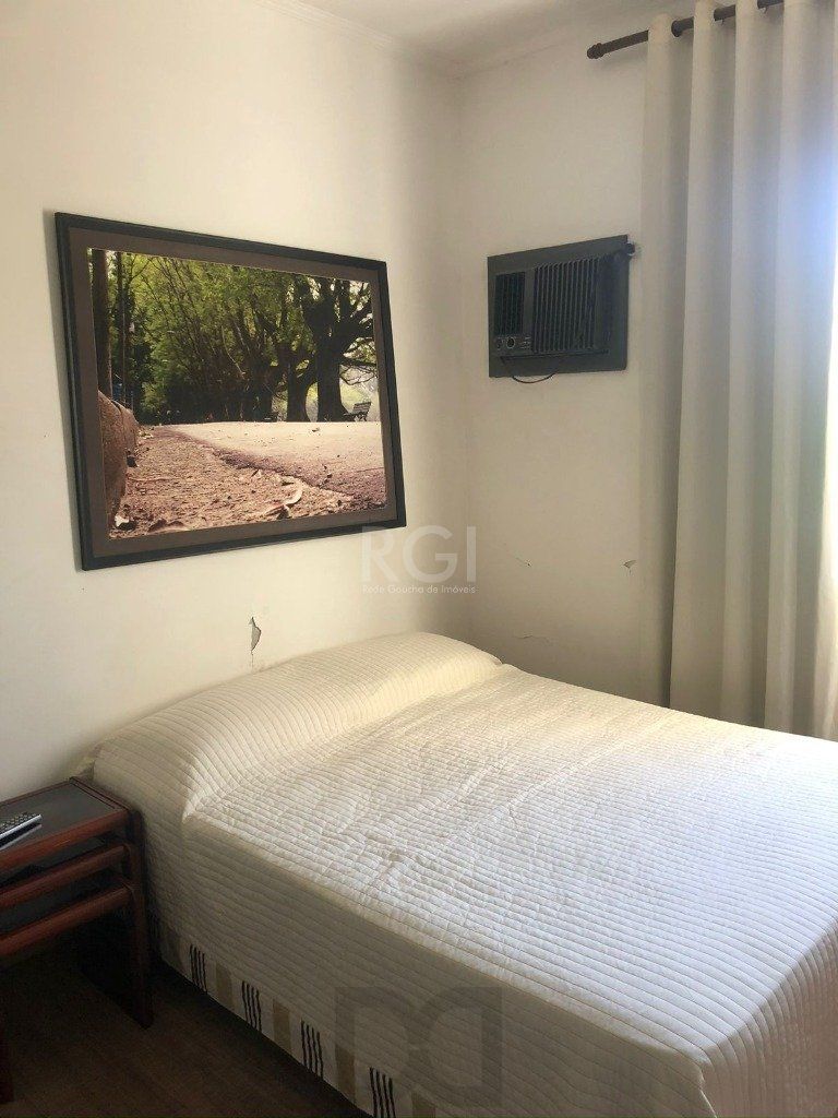 Casa para Venda - 260m², 3 dormitórios, sendo 2 suites, 2 vagas - Nonoai — foto 18