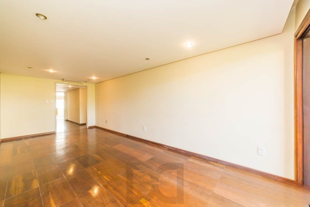 Apartamento de 3 dormitórios à venda no Bairro Auxiliadora, Porto Alegre. — foto 3