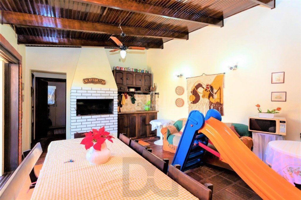 Casa para Venda - 228m², 4 dormitórios, sendo 1 suites, 5 vagas - Teresópolis — foto 47