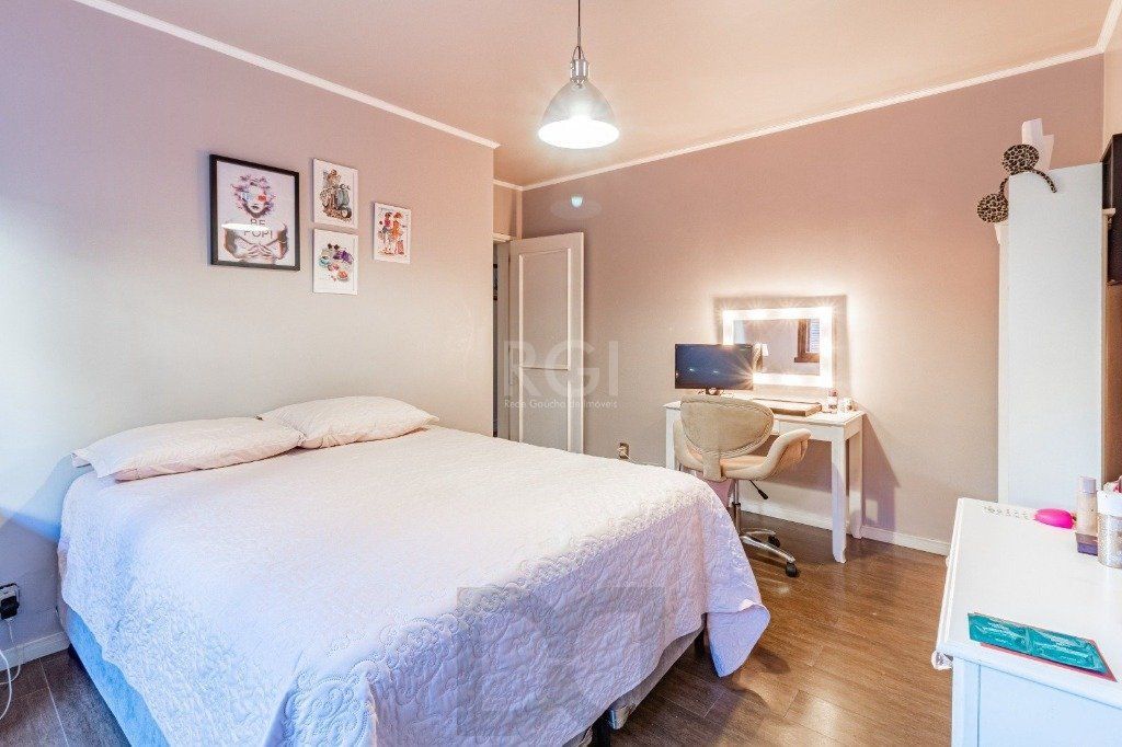 Casa de 3 dormitórios e 4 vagas de garagem no bairro Jardim Itu — foto 16