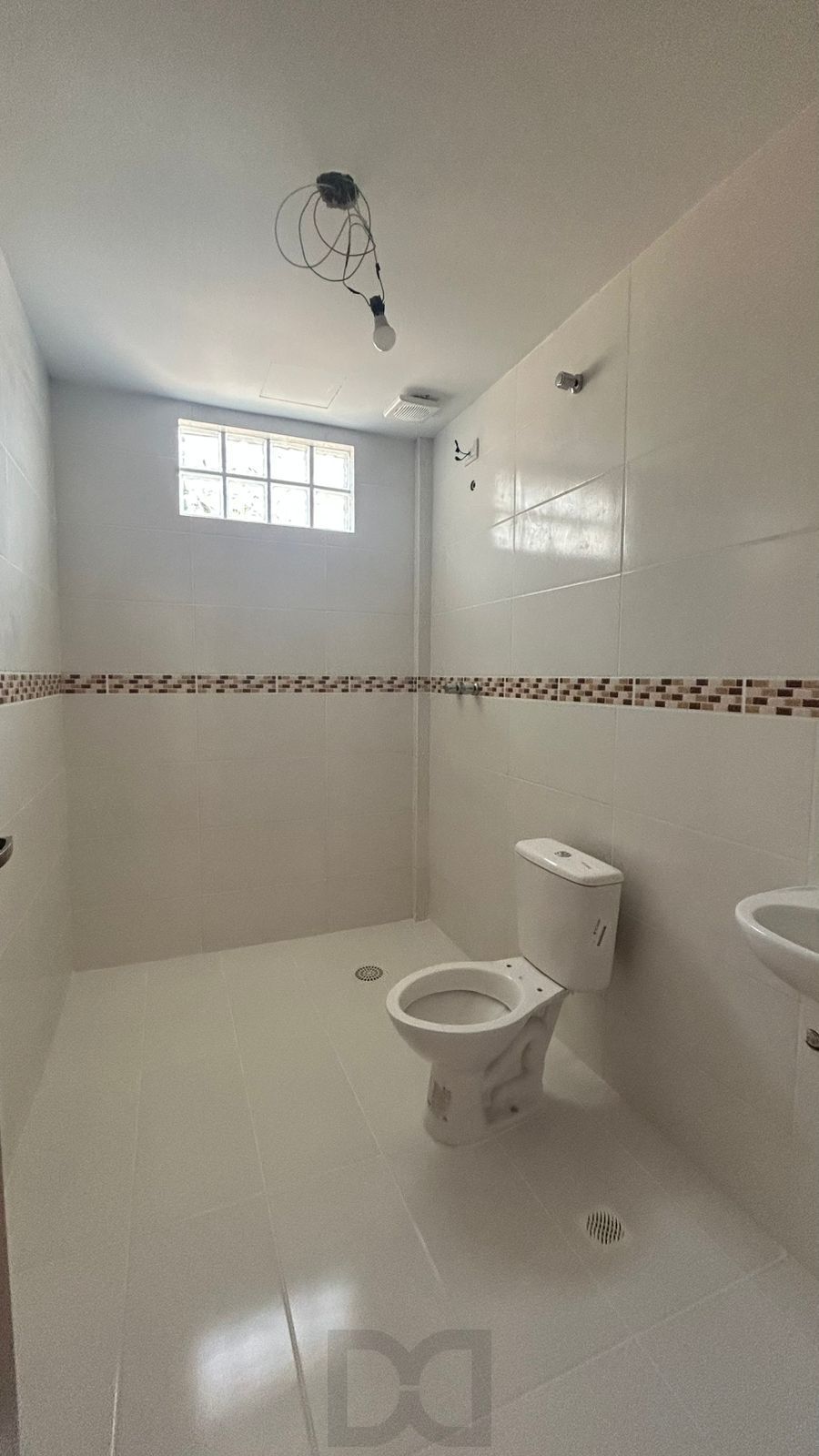Apartamento 2 dormitórios no bairro Medianeira em Porto Alegre para Vender — foto 9