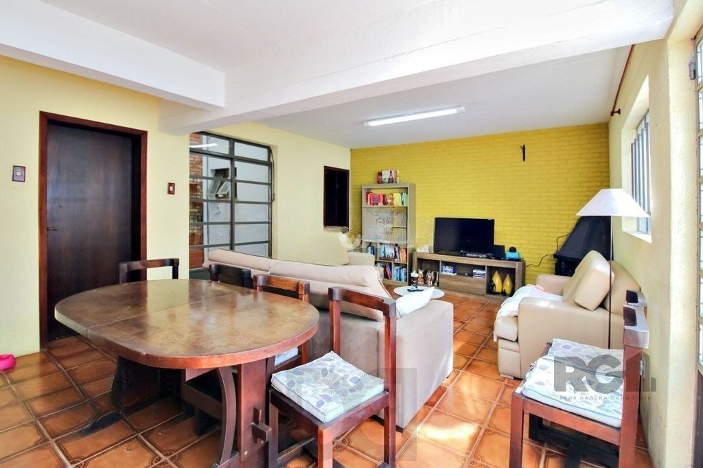 Casa 4 Dormitórios Bairro Gloria. — foto 4