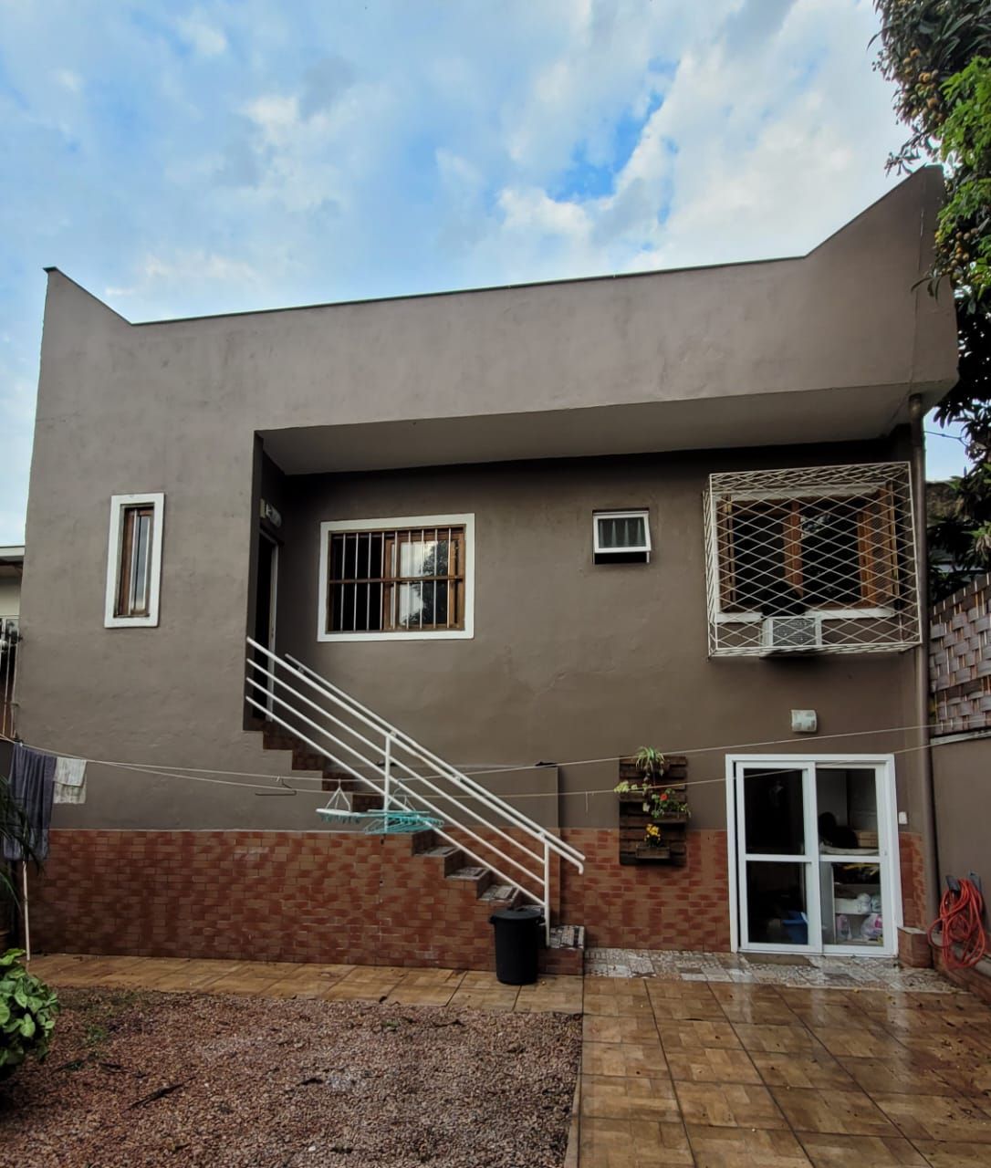 Acesso ao terraço fundos