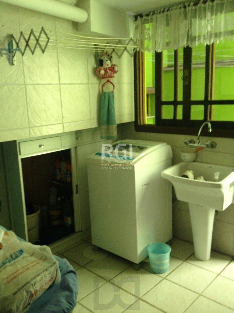 Casa Condominio para Venda - 350m², 4 dormitórios, sendo 1 suites, 2 vagas - Nonoai — foto 32
