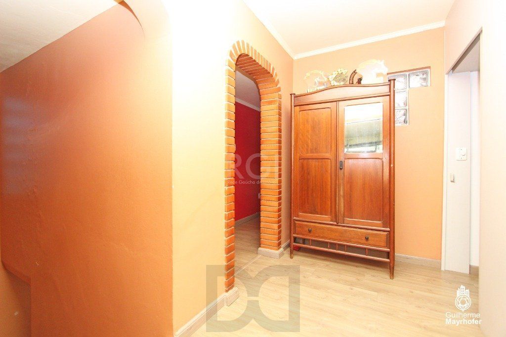 Casa para Venda - 500m², 5 dormitórios, sendo 2 suites, 5 vagas - Menino Deus — foto 9