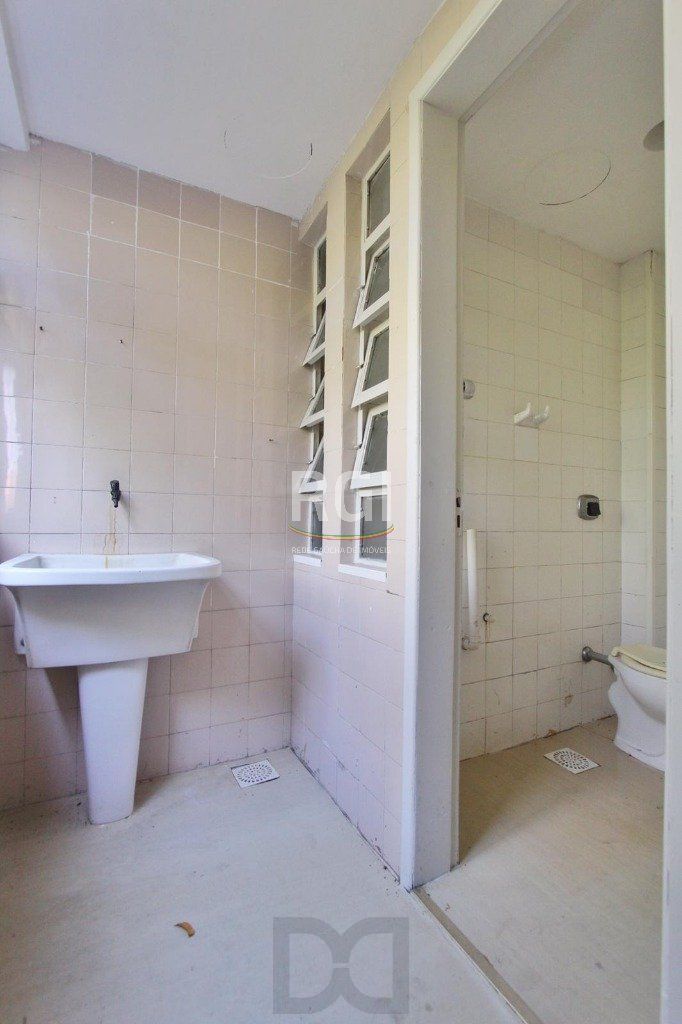 Apartamento 2 dormitórios no bairro Teresópolis em Porto Alegre para Comprar ou Alugar — foto 6