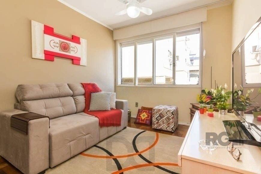 Apartamento 86m² - 3 dormitórios, 2 banheiros, 1 vaga no bairro Petrópolis — foto 1