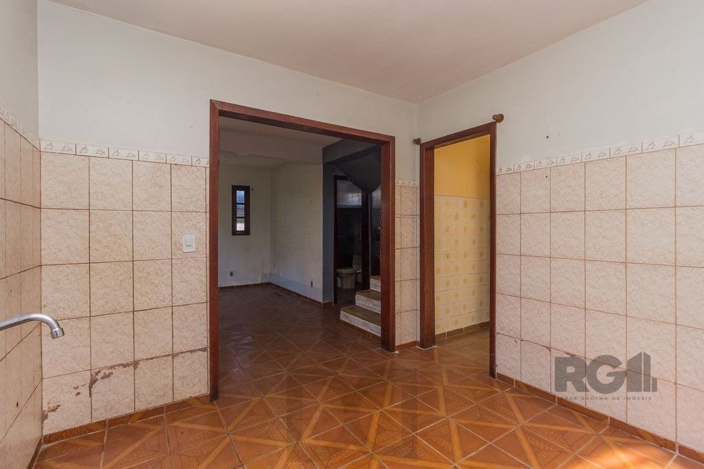 Casa de 5 dormitórios no bairro Sarandi — foto 34