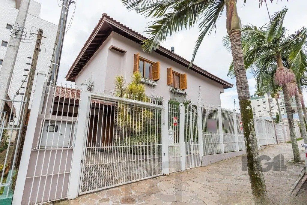 Casa com 3 dormitórios no bairro Jardim Lindóia — foto 44