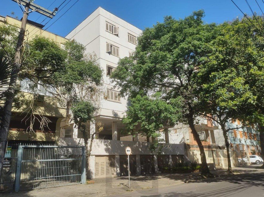 Apartamento semi mobiliado, 67m², 2 dormitórios, 1 vaga no bairro Petrópolis — foto 32
