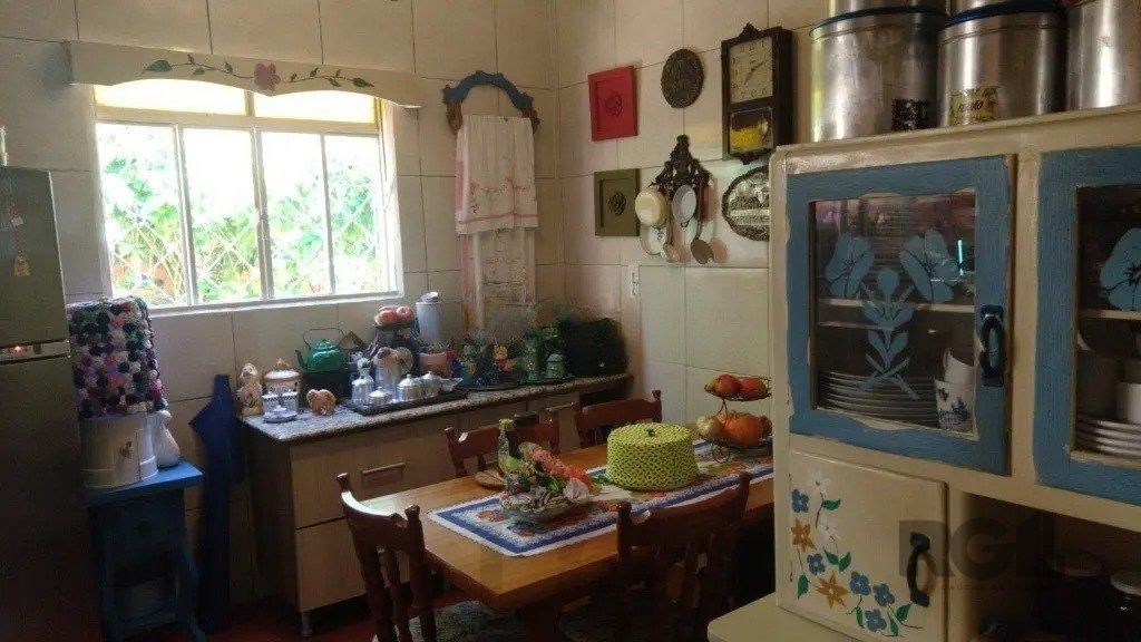 Casa com 3 dormitórios no bairro Sarandi — foto 9