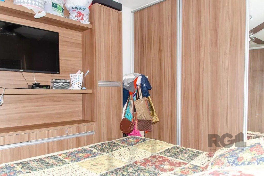 Apartamento 2 dormitórios  com 1 vaga no bairro Teresópolis em Porto Alegre — foto 14