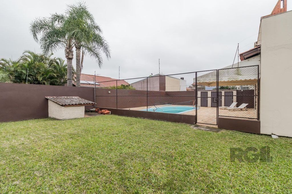 Casa com 287m², 5 dormitórios, piscina, 4 vagas no bairro Jardim Itu — foto 42