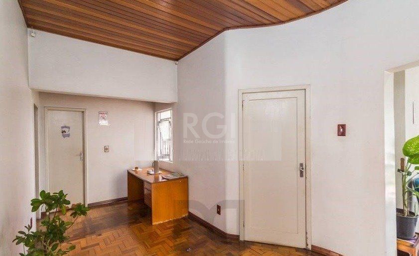 Predio para Venda - 120m², 3 dormitórios, 3 vagas - Partenon — foto 9