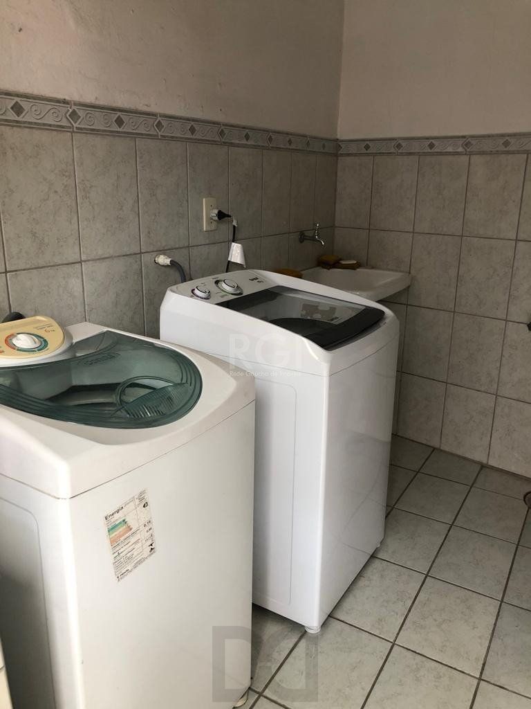 Casa à venda - 230m², 4 quartos, sendo 2 suítes, churrasqueira, piscina e 03 vagas de garagem — foto 37