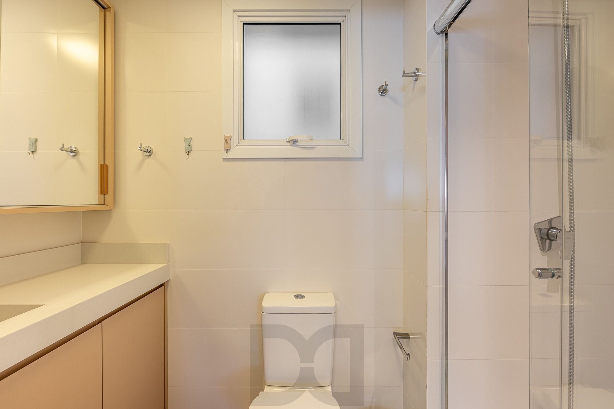 Apartamento Garden de 3 dormitórios no bairro Menino Deus - Porto Alegre. — foto 20