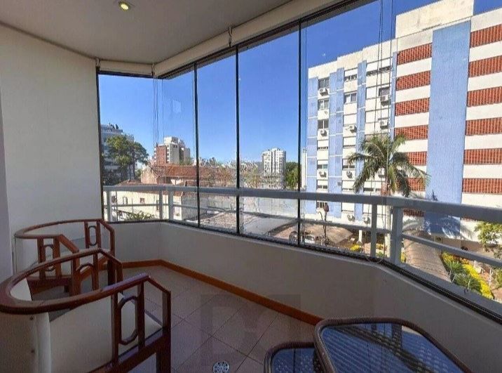Apartamento amplo de 02 quartos com suite, 1 vaga no Menino Deus - Porto Alegre /RS — foto 6