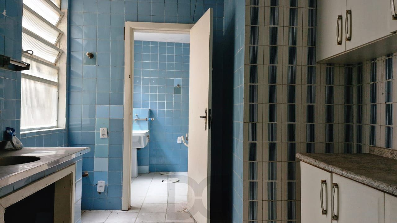 Apartamento com 2 dormitórios e garden na Rua Ijuí, pronto para reformar — foto 1