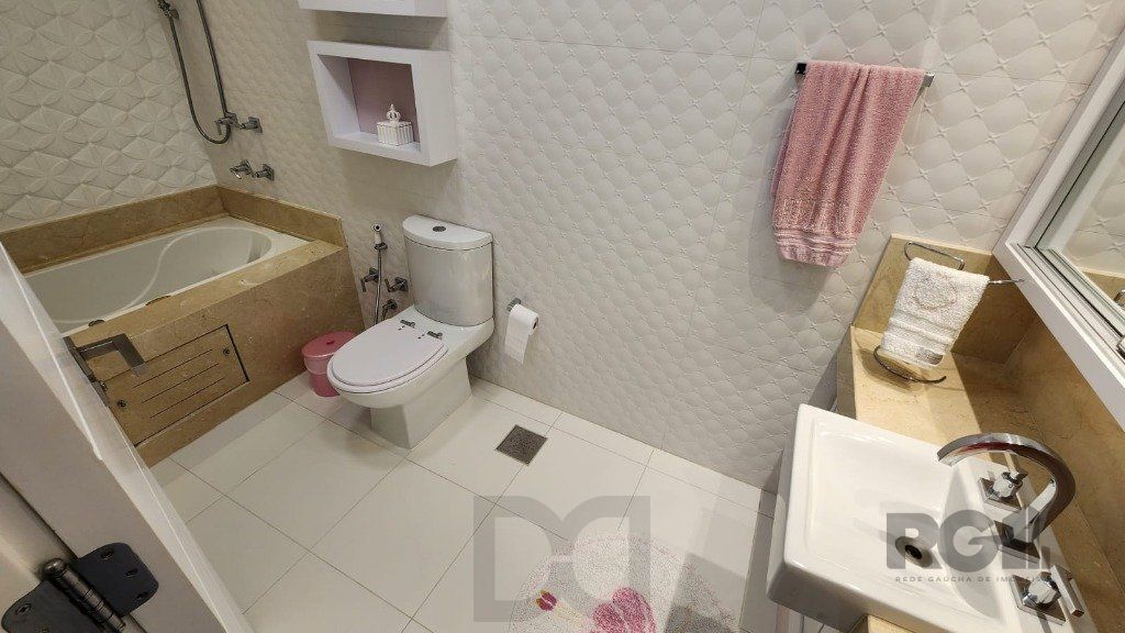 Excelente apartamento de 382,57 m² com 4 suítes e 4 vagas de garagem — foto 21