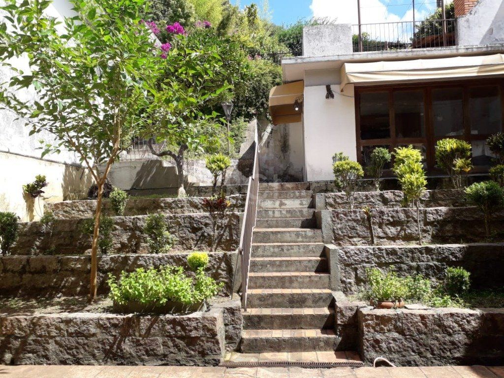 Casa para Venda - 311m², 4 dormitórios, sendo 2 suites, 4 vagas - Glória — foto 4