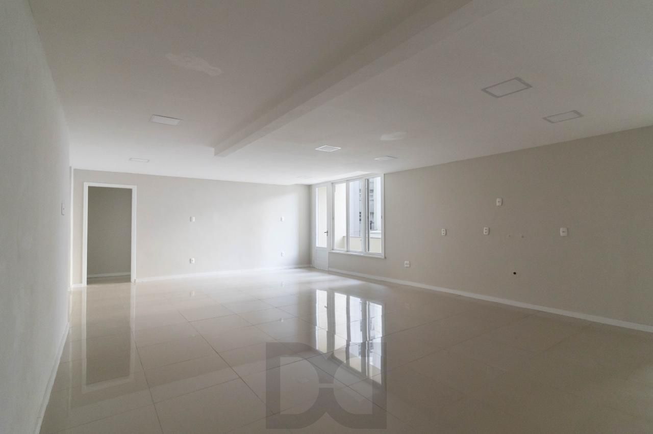 Apartamento de 3 dormitórios à venda em Bom Fim, Porto Alegre — foto 8