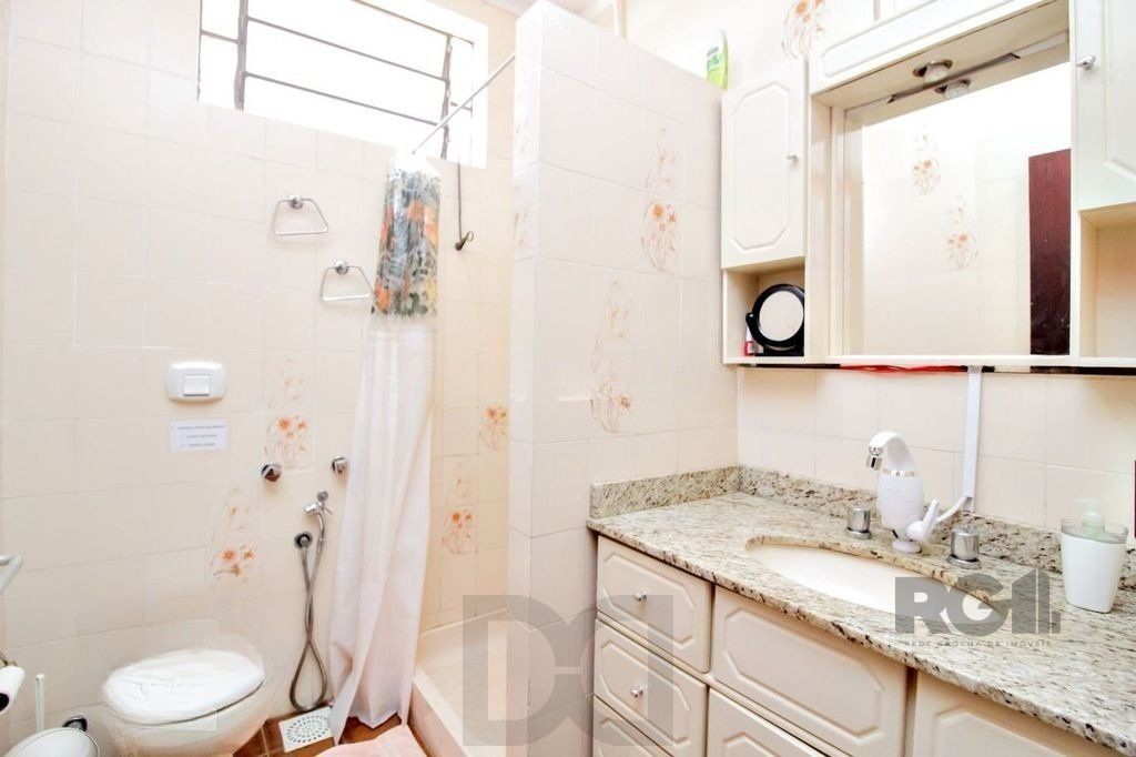 Casa 4 Dormitórios Bairro Gloria. — foto 15