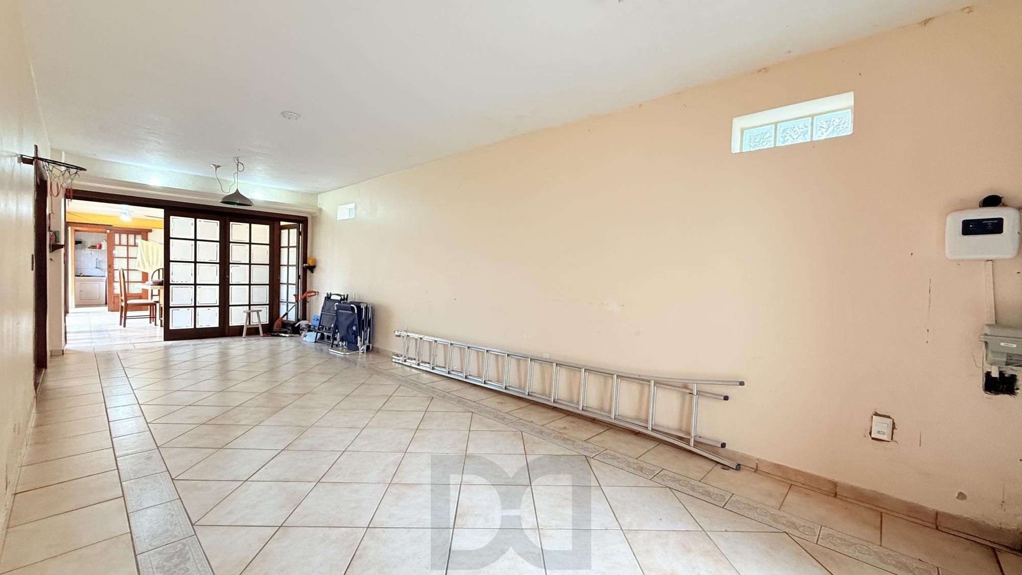 Casa para Venda - 260m², 4 dormitórios, sendo 1 suites, 4 vagas - Nonoai — foto 20