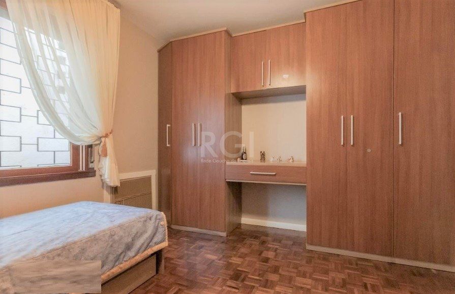 Casa para Venda - 327m², 4 dormitórios, sendo 1 suites, 3 vagas - Chácara das Pedras — foto 12