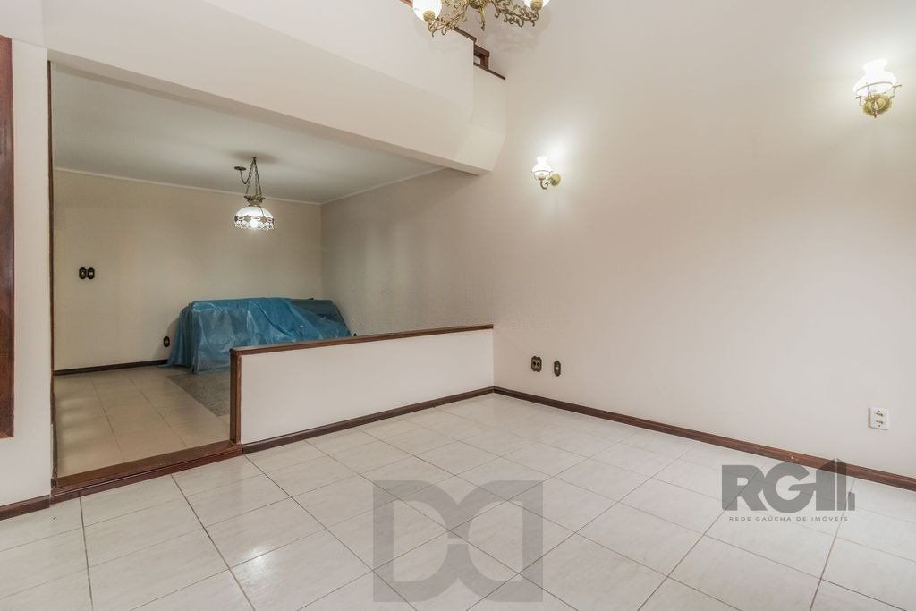 Casa com 287m², 5 dormitórios, piscina, 4 vagas no bairro Jardim Itu — foto 4