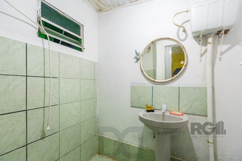 Casa de 4 Dormitório(s) Bairro Nonoai - Porto Alegre — foto 33