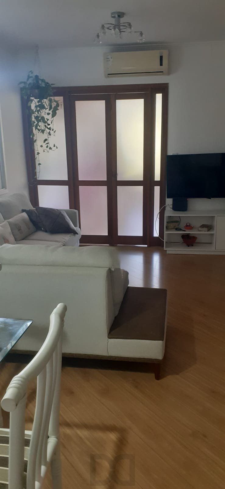 Apartamento de 2 dormitorios á venda no Bairro Cristal - Porto Alegre — foto 1