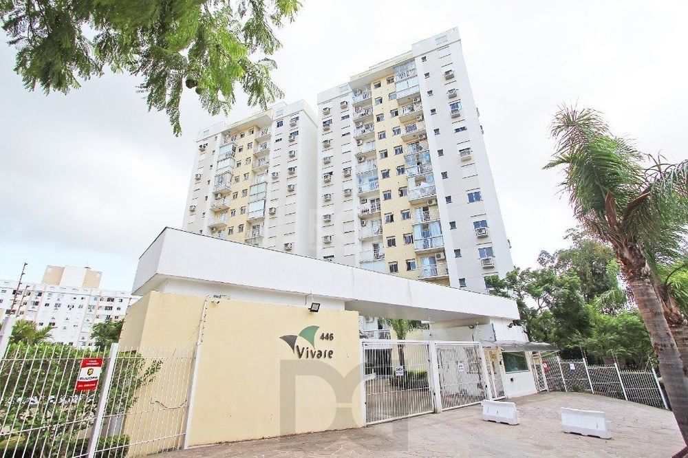 Apartamento com 2 dormitórios sendo 1 suíte, 2 banheiros, 2 garagens — foto 1