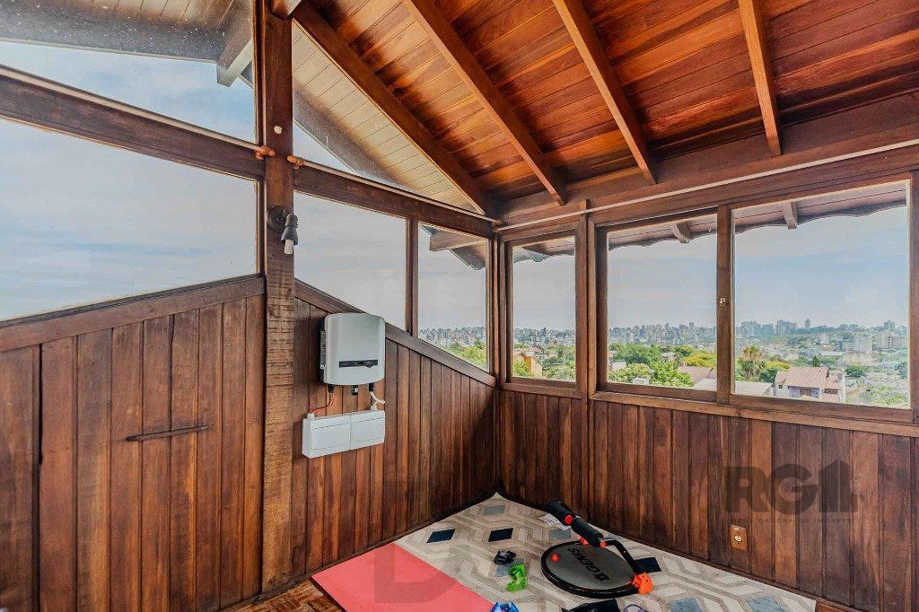 Casa com 234m², 3 dormitórios, 3 vagas no bairro Partenon — foto 26
