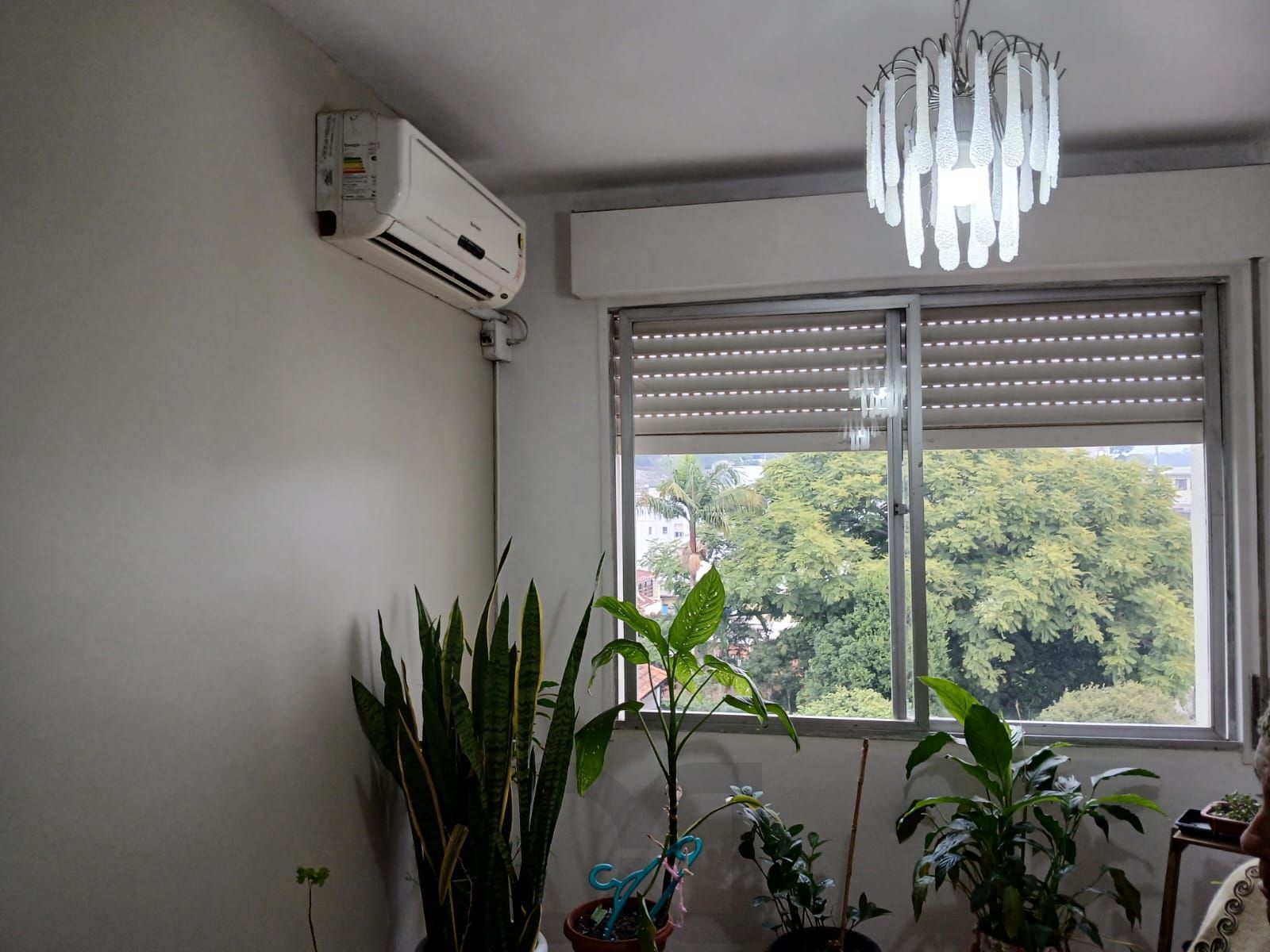 Apartamento de 02 dormitorios na Rua Nunes,bairro Medianeira -Porto Alegre — foto 3