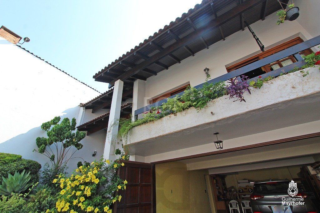 Casa para Venda - 326m², 3 dormitórios, sendo 3 suites, 4 vagas - Glória — foto 1