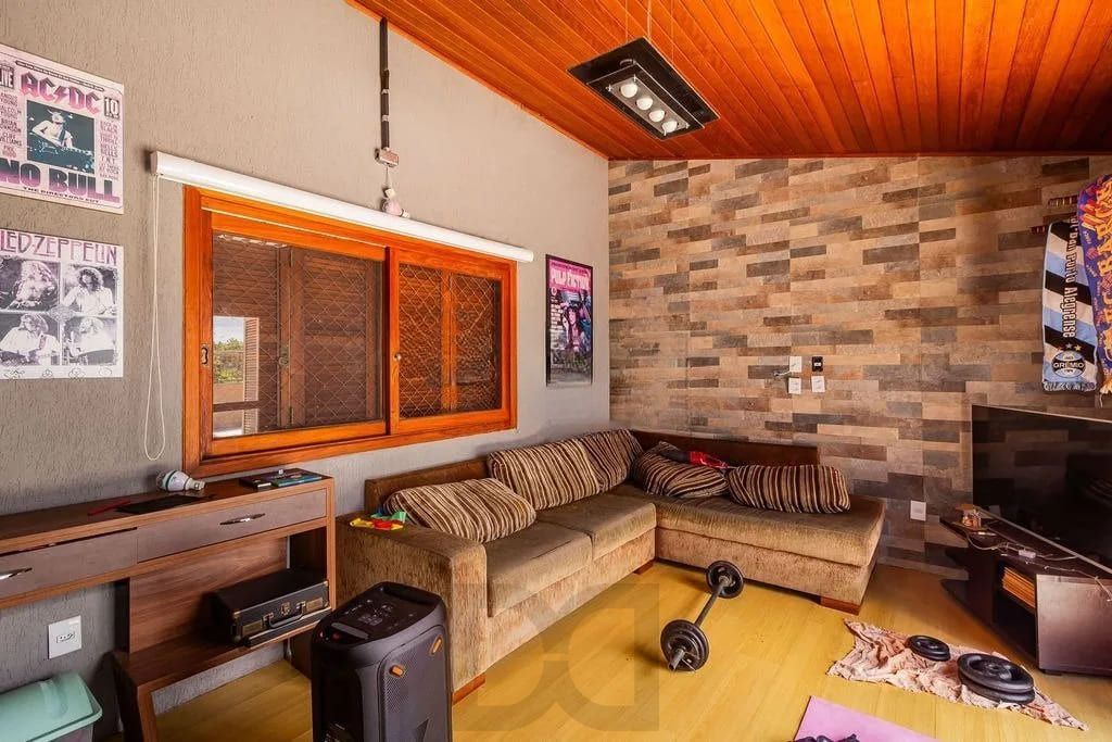 Cobertura 251m², 3 dormitórios, 2 vagas no bairro Teresópolis — foto 2