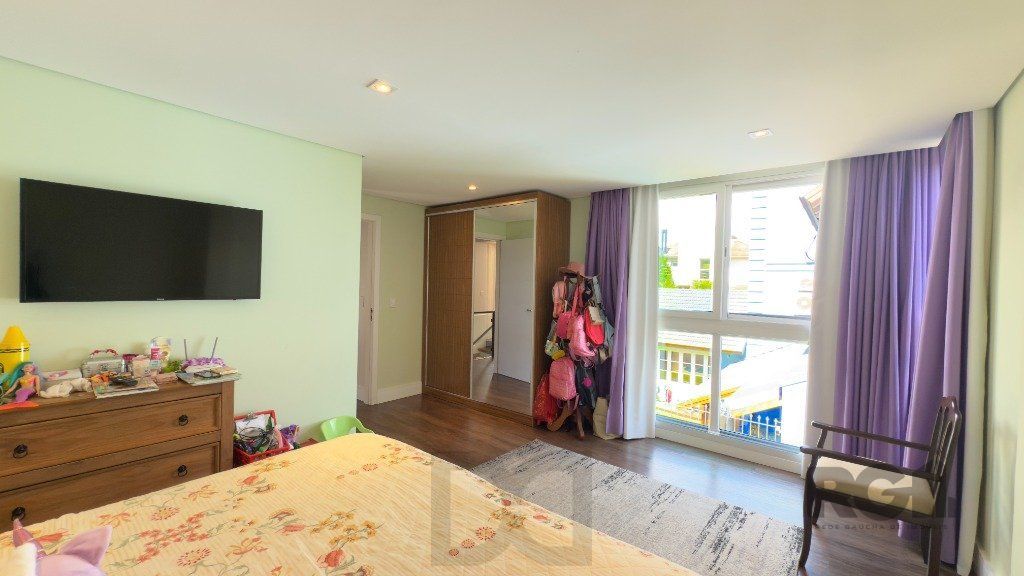 Casa para Venda - 315m², 3 dormitórios, sendo 1 suites, 2 vagas - Teresópolis — foto 17