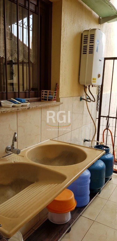 Casa para Venda - 300m², 4 dormitórios, sendo 2 suites, 4 vagas - Medianeira — foto 17