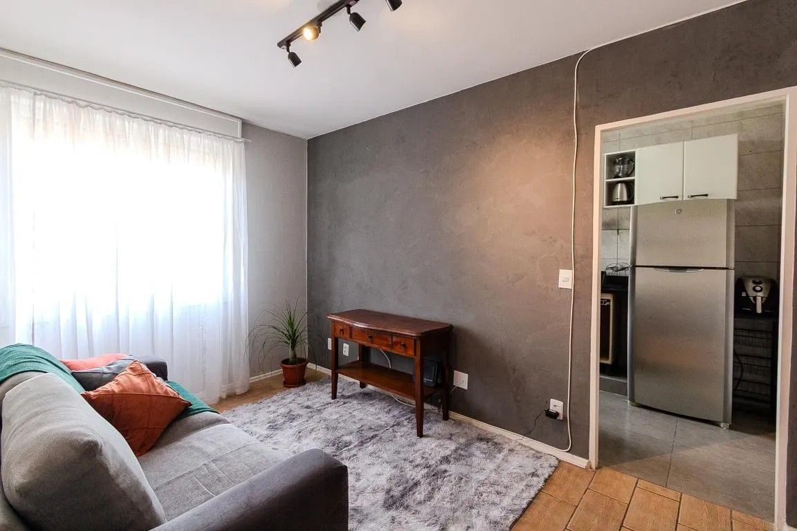 Apartamento Mobiliado, 02 dormitórios, 01 vaga — foto 1
